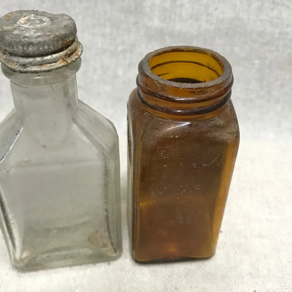 Vintage Apothecary Bottles, Cloudy Glass‎ Vintage, Wedding Decoration, Farmhouse - Picture 4 of 9